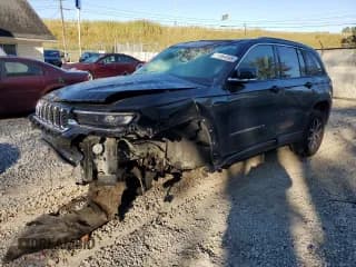 ✅ 2024 Jeep Grand Cherokee Limited • VIN: 1C4RJHBG1R8539156 • Lot: 71984565. Wystawiony na Copart z przebiegiem Nie podano. Bezpłatny archiwum sprzedaży aukcyjnych z USA i szczegółowy raport historii pojazdu na DreamBid. Zdjęcie 1.