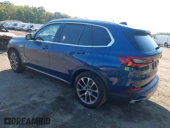 ✅ 2022 BMW X5 xDrive40i • VIN: 5UXCR6C07N9N32963 • Lot: 43247805. Listed on IAAI with 32,167 mi. Free auction sales archive from the USA and detailed vehicle history report at DreamBid. Image 3.