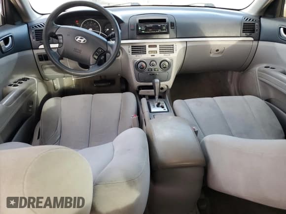 ✅ 2008 Hyundai Sonata GLS • VIN: 5NPET46C38H339002 • Лот: 77191944. Опубликован ранее на Copart с пробегом 201 784 миль. Бесплатный доступ к архиву аукционных продаж из США и подробный отчёт об истории автомобиля на DreamBid. Изображение 8.