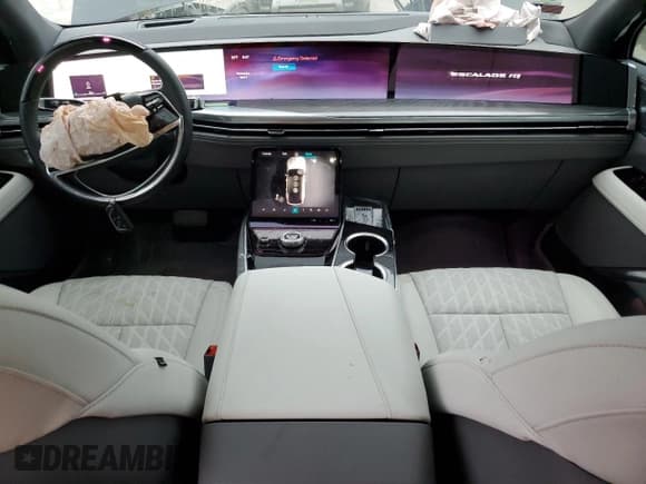 ✅ 2025 Cadillac ESCALADE IQ • VIN: 1GYTEEKL9SU106441 • Lot: 51166835. Wystawiony na Copart z przebiegiem 2 248 mil. Bezpłatny archiwum sprzedaży aukcyjnych z USA i szczegółowy raport historii pojazdu na DreamBid. Zdjęcie 8.