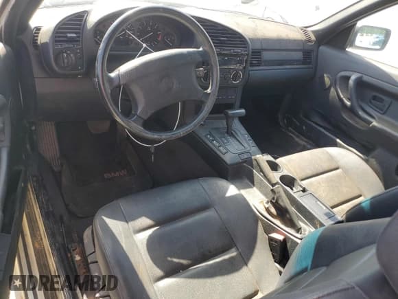 ✅ 1995 BMW 3 Series 318i • VIN: WBABK6325SED18057 • Лот: 48123025. Опубликован ранее на Copart с пробегом 121 572 миль. Бесплатный доступ к архиву аукционных продаж из США и подробный отчёт об истории автомобиля на DreamBid. Изображение 8.