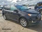 ✅ 2022 Ford Edge Titanium • VIN: 2FMPK4K97NBA39830 • Lot: 94776445. Wystawiony na Copart z przebiegiem 110 783 mil. Bezpłatny archiwum sprzedaży aukcyjnych z USA i szczegółowy raport historii pojazdu na DreamBid. Zdjęcie 4.