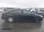 ✅ 2012 Volkswagen Passat S • VIN: 1VWAP7A35CC055061 • Lot: 41745199. Wystawiony na IAAI z przebiegiem 203 266 mil. Bezpłatny archiwum sprzedaży aukcyjnych z USA i szczegółowy raport historii pojazdu na DreamBid. Zdjęcie 13.