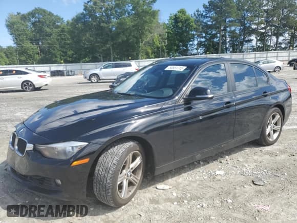 ✅ 2015 BMW 3 Series 328i xDrive • VIN: WBA3B5G50FNS15604 • Lot: 56861715. Wystawiony na Copart z przebiegiem 129 615 mil. Bezpłatny archiwum sprzedaży aukcyjnych z USA i szczegółowy raport historii pojazdu na DreamBid. Zdjęcie 1.