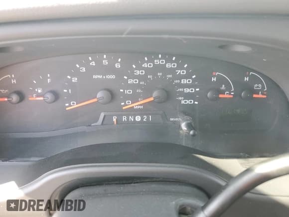 ✅ 2008 Ford Econoline Passenger XL • VIN: 1FBNE31L58DB37865 • Lot: 61240235. Wystawiony na Copart z przebiegiem 136 743 mil. Bezpłatny archiwum sprzedaży aukcyjnych z USA i szczegółowy raport historii pojazdu na DreamBid. Zdjęcie 9.