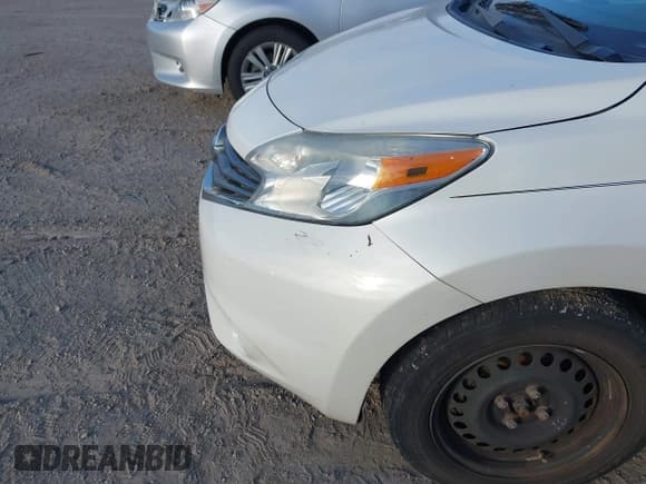 ✅ 2014 Nissan Note SV • VIN: 3N1CE2CP5EL390710 • Lot: 43519314. Wystawiony na IAAI z przebiegiem 99 173 mil. Bezpłatny archiwum sprzedaży aukcyjnych z USA i szczegółowy raport historii pojazdu na DreamBid. Zdjęcie 14.