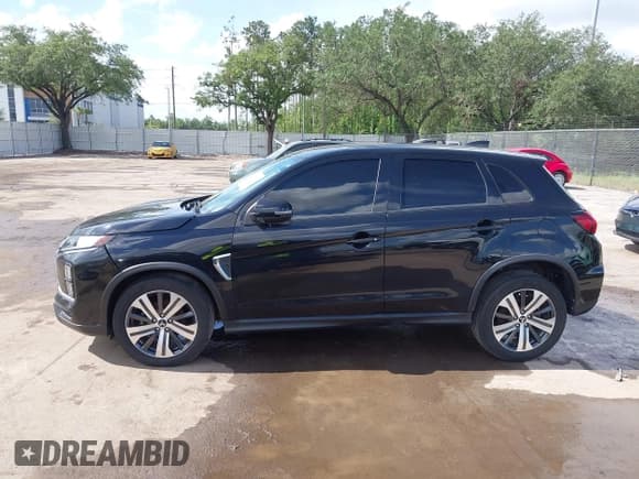 ✅ 2020 Mitsubishi Outlander ES • VIN: JA4AR3AU8LU028620 • Lot: 42176148. Listed on IAAI with 84,100 mi. Free auction sales archive from the USA and detailed vehicle history report at DreamBid. Image 14.