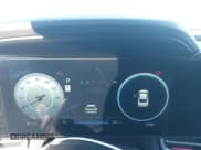 ✅ 2024 Hyundai Elantra Limited • VIN: KMHLP4DG9RU693322 • Lot: 43641580. Wystawiony na IAAI z przebiegiem 5 248 mil. Bezpłatny archiwum sprzedaży aukcyjnych z USA i szczegółowy raport historii pojazdu na DreamBid. Zdjęcie 7.