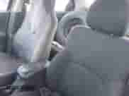 2005 Dodge Neon SXT z VIN 1B3ES56C75D123066, wystawiony jako IAAI lot #41029820 z przebiegiem 179 305 mil mil oraz . Historia ofert i sprzedaży dostępna na DreamBid. Obrazek 14.