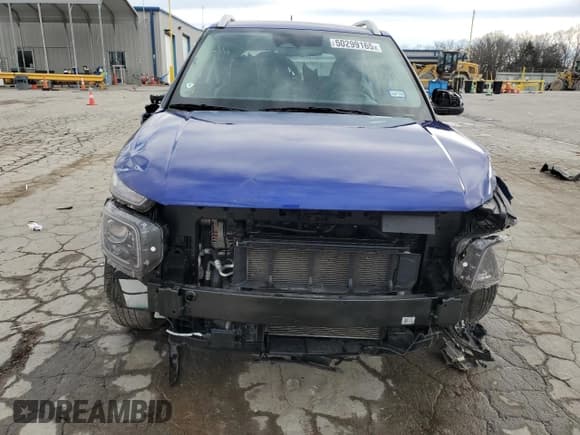 ✅ 2024 Hyundai Venue SEL • VIN: KMHRC8A30RU321852 • Lot: 50299165. Listed on Copart with 4,402 mi. Free auction sales archive from the USA and detailed vehicle history report at DreamBid. Image 5.