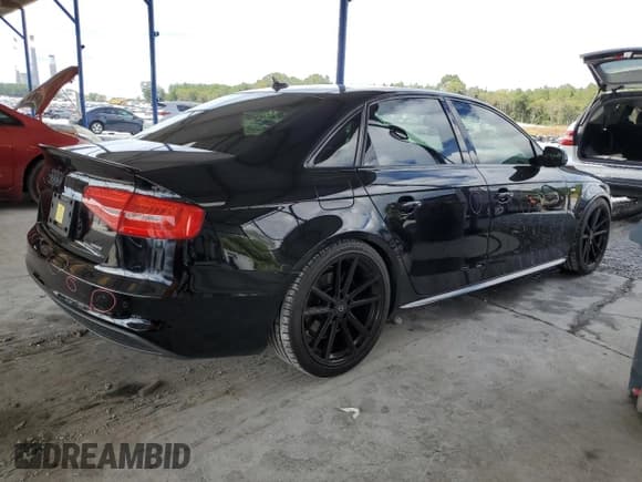 ✅ 2015 Audi A4 Premium Plus • VIN: WAUFFAFL4FN022771 • Lot: 81417435. Wystawiony na Copart z przebiegiem 82 255 mil. Bezpłatny archiwum sprzedaży aukcyjnych z USA i szczegółowy raport historii pojazdu na DreamBid. Zdjęcie 3.