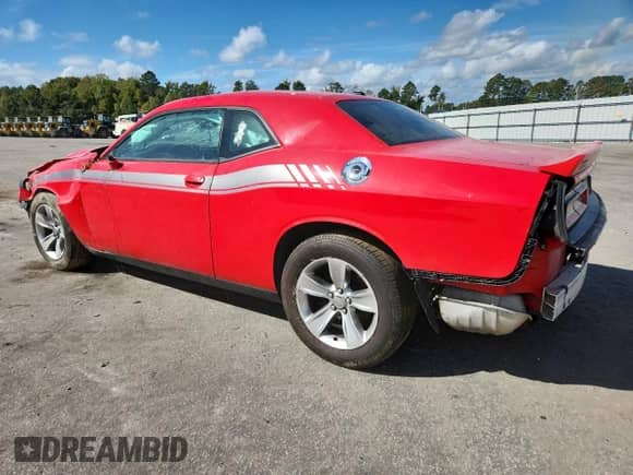 2021 Dodge Challenger SXT z VIN 2C3CDZAG0MH534462, wystawiony jako Copart lot #84807805 z przebiegiem 159 539 mil mil oraz Czysty tytuł • Clean title. Historia ofert i sprzedaży dostępna na DreamBid. Obrazek 2.