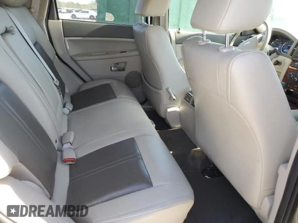 ✅ 2006 Jeep Grand Cherokee Limited • VIN: 1J8HR58236C112576 • Lot: 86715195. Listed on Copart with 223,405 mi. Free auction sales archive from the USA and detailed vehicle history report at DreamBid. Image 11.