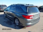 ✅ 2018 Honda Odyssey EX • VIN: 5FNRL6H56JB090386 • Lot: 43564143. Listed on IAAI with 111,484 mi. Free auction sales archive from the USA and detailed vehicle history report at DreamBid. Image 3.