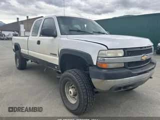 2001 Chevrolet Silverado 2500HD LS z VIN 1GCHK29U61E143795, wystawiony jako IAAI lot #42871017 z przebiegiem 210 770 mil mil oraz . Historia ofert i sprzedaży dostępna na DreamBid. Obrazek 1.