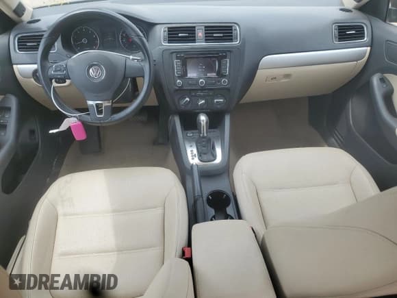 ✅ 2012 Volkswagen Jetta SEL • VIN: 3VWLP7AJ1CM301674 • Лот: 59000735. Опубликован ранее на Copart с пробегом 118 308 миль. Бесплатный доступ к архиву аукционных продаж из США и подробный отчёт об истории автомобиля на DreamBid. Изображение 8.