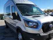 ✅ 2021 Ford Transit • VIN: 1FTBR2XG1MKA11824 • Lot: 86819015. Wystawiony na Copart z przebiegiem 7 862 mil. Bezpłatny archiwum sprzedaży aukcyjnych z USA i szczegółowy raport historii pojazdu na DreamBid. Zdjęcie 15.