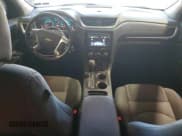 ✅ 2017 Chevrolet Traverse LT • VIN: 1GNKVGKD6HJ145446 • Lot: 74321054. Wystawiony na Copart z przebiegiem 159 308 mil. Bezpłatny archiwum sprzedaży aukcyjnych z USA i szczegółowy raport historii pojazdu na DreamBid. Zdjęcie 8.