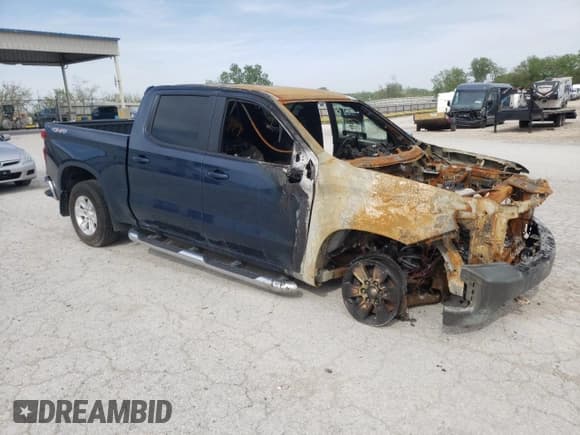 ✅ 2019 Chevrolet Silverado 1500 LT • VIN: 1GCPYDEK1KZ301836 • Lot: 52033504. Wystawiony na Copart z przebiegiem Nie podano. Bezpłatny archiwum sprzedaży aukcyjnych z USA i szczegółowy raport historii pojazdu na DreamBid. Zdjęcie 4.