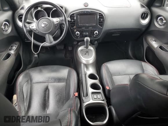 ✅ 2012 Nissan Juke S • VIN: JN8AF5MR0CT116556 • Lot: 70322855. Wystawiony na Copart z przebiegiem 116 524 mil. Bezpłatny archiwum sprzedaży aukcyjnych z USA i szczegółowy raport historii pojazdu na DreamBid. Zdjęcie 8.