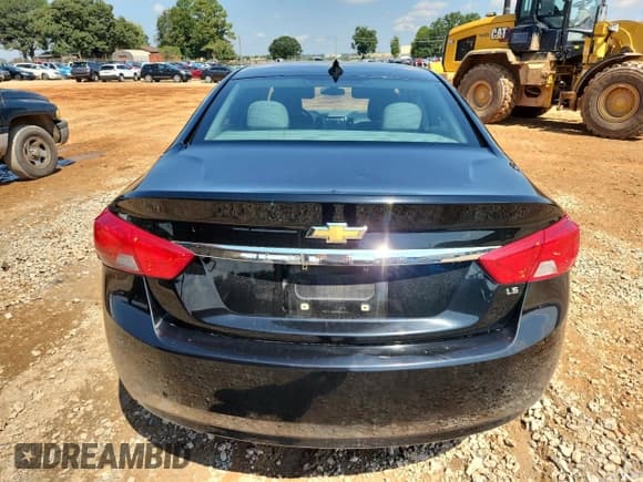 ✅ 2016 Chevrolet Impala LS • VIN: 2G11X5SA7G9156421 • Lot: 71392655. Listed on Copart with 223,058 mi. Free auction sales archive from the USA and detailed vehicle history report at DreamBid. Image 6.
