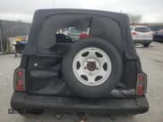 ✅ 1994 Geo Tracker • VIN: 2CNBE18U9R6936156 • Lot: 45881915. Wystawiony na Copart z przebiegiem 201 227 mil. Bezpłatny archiwum sprzedaży aukcyjnych z USA i szczegółowy raport historii pojazdu na DreamBid. Zdjęcie 6.