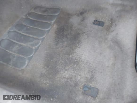 ✅ 2012 Chevrolet Malibu 1LS • VIN: 1G1ZB5E09CF148391 • Lot: 43052636. Listed on IAAI with 195,396 mi. Free auction sales archive from the USA and detailed vehicle history report at DreamBid. Image 6.