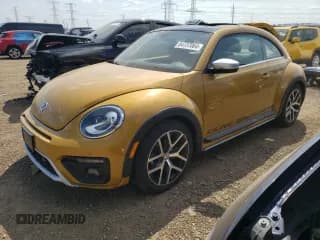 ✅ 2018 Volkswagen Beetle Dune • VIN: 3VWSD7AT4JM707547 • Lot: 64737064. Wystawiony na Copart z przebiegiem Nie podano. Bezpłatny archiwum sprzedaży aukcyjnych z USA i szczegółowy raport historii pojazdu na DreamBid. Zdjęcie 1.