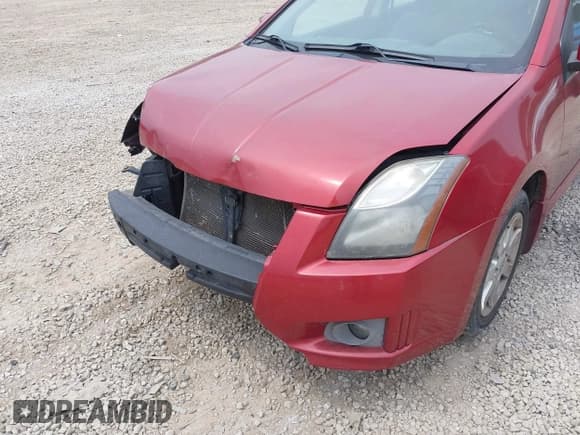 ✅ 2010 Nissan Sentra 2.0 • VIN: 3N1AB6AP8AL724541 • Lot: 42490886. Wystawiony na IAAI z przebiegiem 141 949 mil. Bezpłatny archiwum sprzedaży aukcyjnych z USA i szczegółowy raport historii pojazdu na DreamBid. Zdjęcie 6.