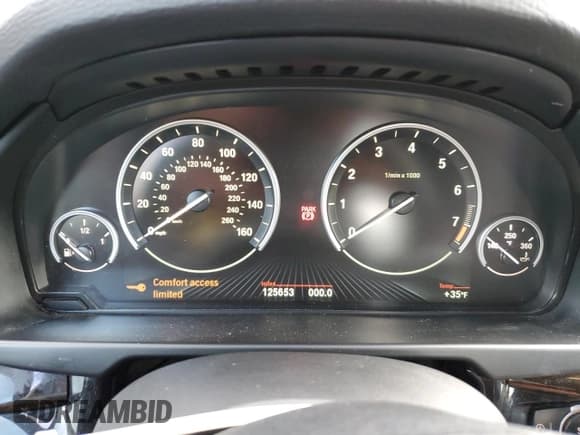 ✅ 2018 BMW X5 xDrive35i • VIN: 5UXKR0C52J0X83778 • Lot: 92028745. Wystawiony na Copart z przebiegiem 125 653 mil. Bezpłatny archiwum sprzedaży aukcyjnych z USA i szczegółowy raport historii pojazdu na DreamBid. Zdjęcie 9.