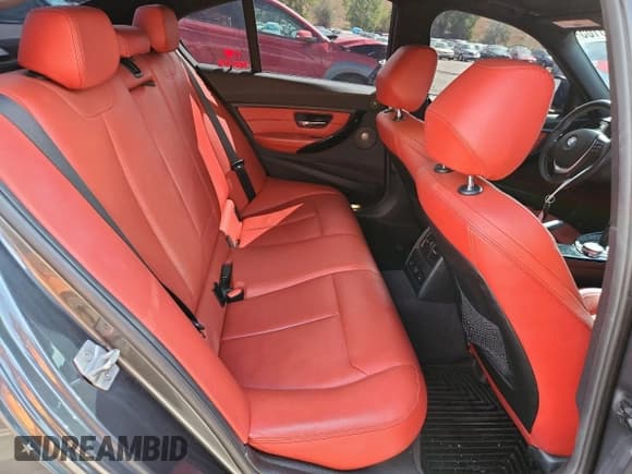 ✅ 2015 BMW 3 Series 328i xDrive • VIN: WBA3B3G50FNT18655 • Lot: 80946165. Listed on Copart with 104,968 mi. Free auction sales archive from the USA and detailed vehicle history report at DreamBid. Image 10.