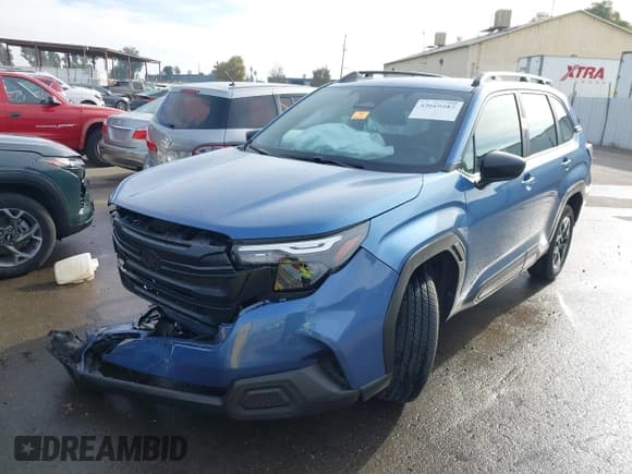 ✅ 2025 Subaru Forester • VIN: JF2SLDAC7SH572754 • Lot: 43669287. Listed on IAAI with 5,869 mi. Free auction sales archive from the USA and detailed vehicle history report at DreamBid. Image 2.