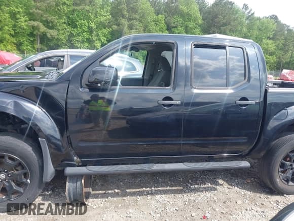 ✅ 2018 Nissan Frontier SV • VIN: 1N6AD0EV0JN744891 • Lot: 42128481. Listed on IAAI with 137,412 mi. Free auction sales archive from the USA and detailed vehicle history report at DreamBid. Image 14.