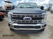 ✅ 2023 Ford F-350 XL • VIN: 1FT8W3BT5PEE14852 • Lot: 75939904. Wystawiony na Copart z przebiegiem 16 594 mil. Bezpłatny archiwum sprzedaży aukcyjnych z USA i szczegółowy raport historii pojazdu na DreamBid. Zdjęcie 5.