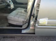 ✅ 1998 Buick LeSabre Limited • VIN: 1G4HR52K6WH487067 • Лот: 74393414. Опубликован ранее на Copart с пробегом 61 888 миль. Бесплатный доступ к архиву аукционных продаж из США и подробный отчёт об истории автомобиля на DreamBid. Изображение 12.