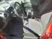 2015 Chevrolet Sonic LT z VIN 1G1JC5SG3F4139150, wystawiony jako Copart lot #67015864 z przebiegiem 39 057 mil mil oraz Szkoda całkowita • Salvage title. Historia ofert i sprzedaży dostępna na DreamBid. Obrazek 7.