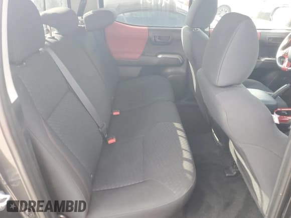 ✅ 2021 Toyota Tacoma SR5 • VIN: 3TMBZ5DN4MM031059 • Lot: 90436935. Wystawiony na Copart z przebiegiem 41 939 mil. Bezpłatny archiwum sprzedaży aukcyjnych z USA i szczegółowy raport historii pojazdu na DreamBid. Zdjęcie 11.