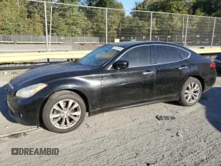✅ 2013 Infiniti M • VIN: JN1BY1AR9DM605110 • Lot: 82176245. Wystawiony na Copart z przebiegiem 207 925 mil. Bezpłatny archiwum sprzedaży aukcyjnych z USA i szczegółowy raport historii pojazdu na DreamBid. Zdjęcie 1.