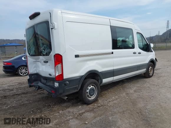 ✅ 2023 Ford Transit Cargo • VIN: 1FTBR1C80PKA42107 • Лот: 42005312. Опубликован ранее на IAAI с пробегом 80 123 миль. Бесплатный доступ к архиву аукционных продаж из США и подробный отчёт об истории автомобиля на DreamBid. Изображение 4.