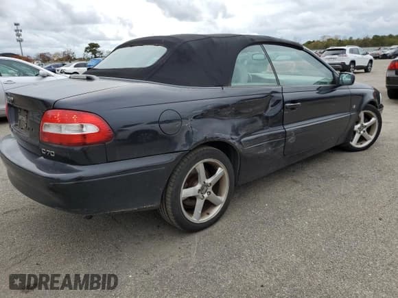 ✅ 2004 Volvo C70 • VIN: YV1NC63D24J062511 • Lot: 90353285. Listed on Copart with 90,398 mi. Free auction sales archive from the USA and detailed vehicle history report at DreamBid. Image 3.