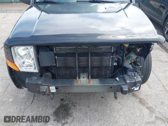 ✅ 2008 Jeep Commander Limited • VIN: 1J8HG58288C145792 • Lot: 42838413. Wystawiony na IAAI z przebiegiem 193 485 mil. Bezpłatny archiwum sprzedaży aukcyjnych z USA i szczegółowy raport historii pojazdu na DreamBid. Zdjęcie 6.