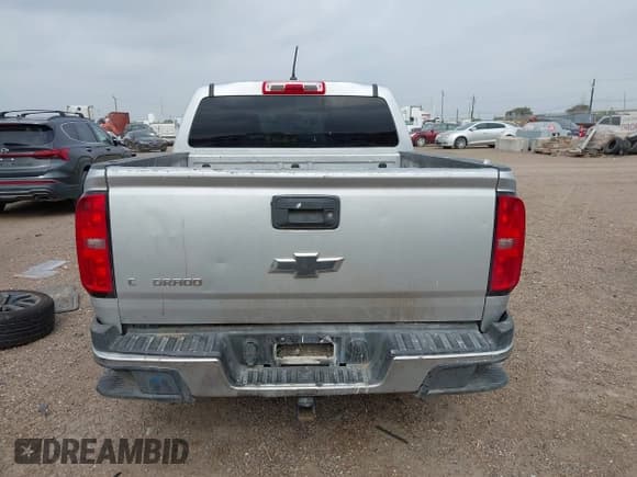 ✅ 2018 Chevrolet Colorado 2WD Work Truck • VIN: 1GCGSBEA9J1129890 • Lot: 42054763. Listed on IAAI with 118,962 mi. Free auction sales archive from the USA and detailed vehicle history report at DreamBid. Image 16.