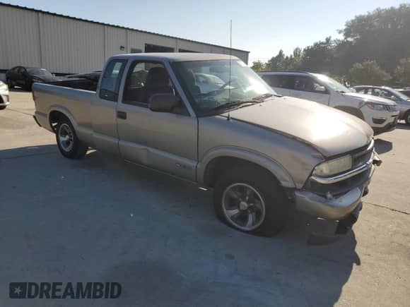 2001 Chevrolet S-10 LS с VIN 1GCCS19W618208035, выставлен на аукционе Copart как лот 69109964 с пробегом 274 449 миль миль и Списание • Salvage title. История ставок и продаж доступна на DreamBid. Изображение 4.