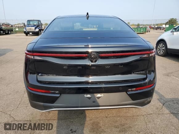 ✅ 2025 Toyota Crown XLE • VIN: JTDAAAAF5S3032700 • Лот: 71624315. Опубликован ранее на Copart с пробегом Не указан. Бесплатный доступ к архиву аукционных продаж из США и подробный отчёт об истории автомобиля на DreamBid. Изображение 6.