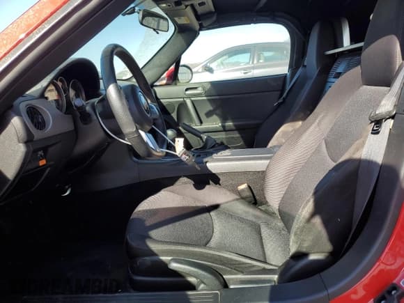 ✅ 2010 Mazda MX-5 Miata Touring • VIN: JM1NC2EF1A0208220 • Lot: 78356974. Wystawiony na Copart z przebiegiem 57 590 mil. Bezpłatny archiwum sprzedaży aukcyjnych z USA i szczegółowy raport historii pojazdu na DreamBid. Zdjęcie 7.