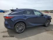 ✅ 2024 Lexus RX 450h+ Luxury • VIN: JTJCJMGA5R2022672 • Lot: 53726055. Wystawiony na Copart z przebiegiem 3 963 mil. Bezpłatny archiwum sprzedaży aukcyjnych z USA i szczegółowy raport historii pojazdu na DreamBid. Zdjęcie 3.