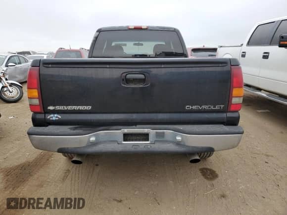 2000 Chevrolet Silverado 1500 LT z VIN 2GCEK19T3Y1154611, wystawiony jako Copart lot #66749694 z przebiegiem 186 003 mil mil oraz Szkoda całkowita • Salvage title. Historia ofert i sprzedaży dostępna na DreamBid. Obrazek 6.