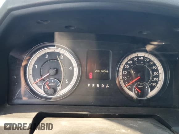 ✅ 2016 Ram 2500 SLT • VIN: 3C6UR5DL1GG199582 • Lot: 86261045. Listed on Copart with 216,143 mi. Free auction sales archive from the USA and detailed vehicle history report at DreamBid. Image 9.