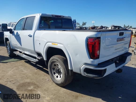 ✅ 2021 GMC Sierra 2500HD Denali • VIN: 1GT19REY7MF127330 • Лот: 43840207. Опубликован ранее на IAAI с пробегом 85 838 миль. Бесплатный доступ к архиву аукционных продаж из США и подробный отчёт об истории автомобиля на DreamBid. Изображение 3.