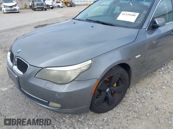 ✅ 2008 BMW 5 Series 528i • VIN: WBANU53548C116176 • Lot: 43339188. Wystawiony na IAAI z przebiegiem 154 176 mil. Bezpłatny archiwum sprzedaży aukcyjnych z USA i szczegółowy raport historii pojazdu na DreamBid. Zdjęcie 6.